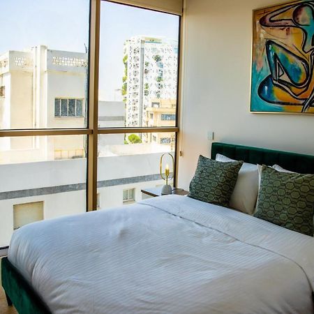 Phaedrus Living: 360 Tower Luxury Flat Lejlighed Nicosia Eksteriør billede