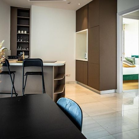 Phaedrus Living: 360 Tower Luxury Flat Lejlighed Nicosia Eksteriør billede