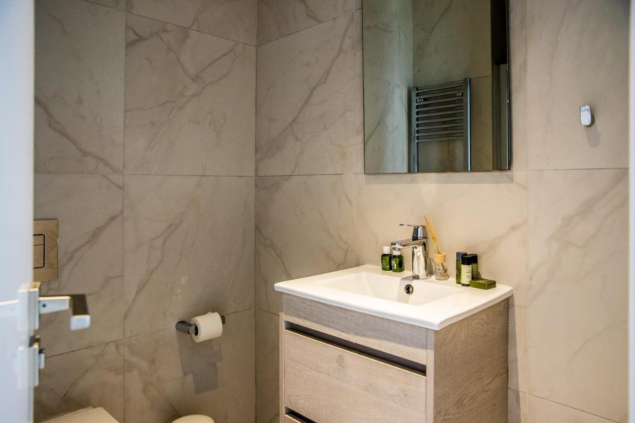 Phaedrus Living: 360 Tower Luxury Flat Lejlighed Nicosia Eksteriør billede